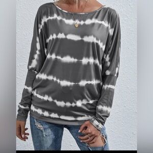 SHEIN size XS gray and white long sleeves crew neck shirt.